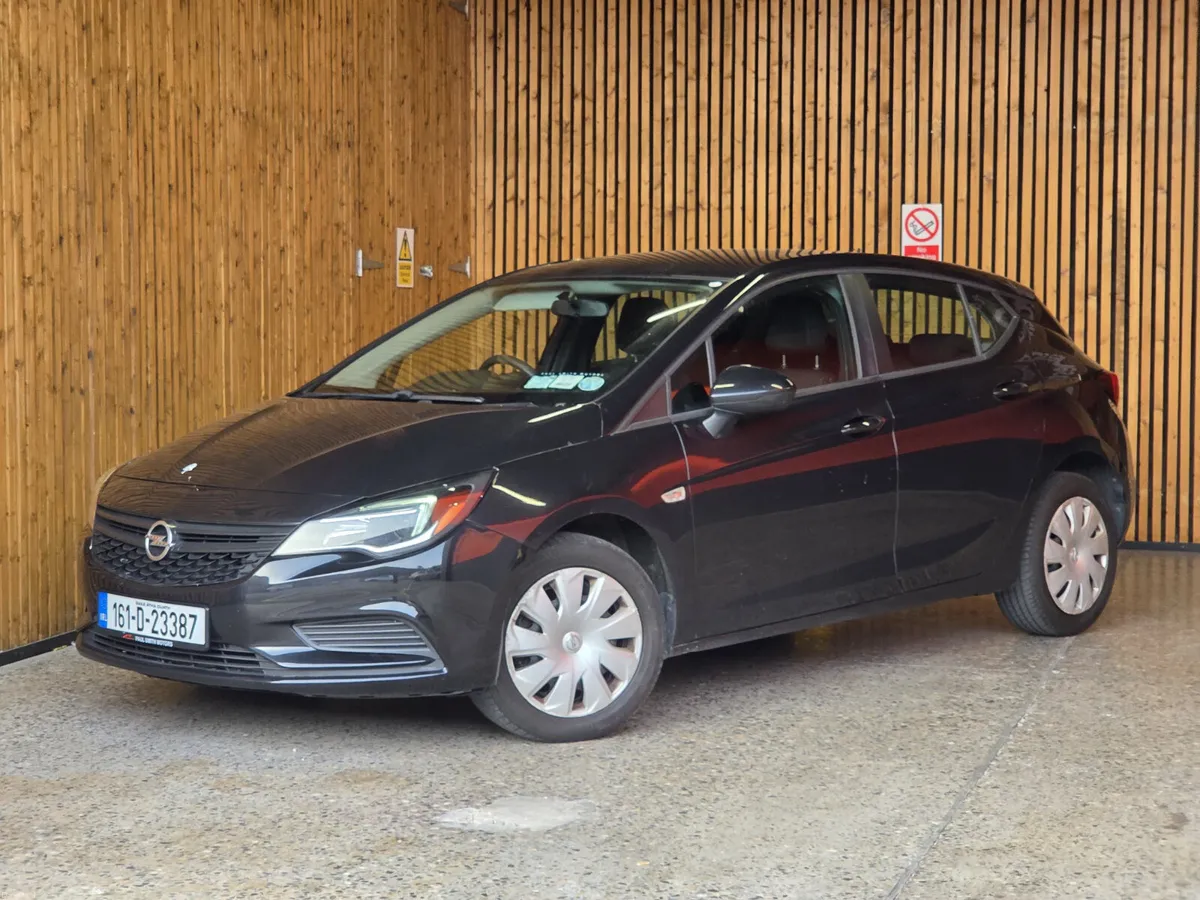 Opel Astra 2016 - Image 1