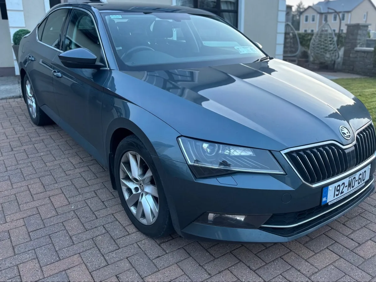 Skoda Superb 2019 - Image 3