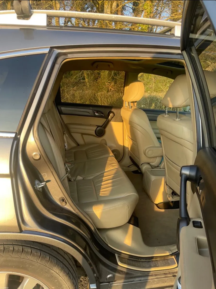 Honda CR-V 2011 - Image 4