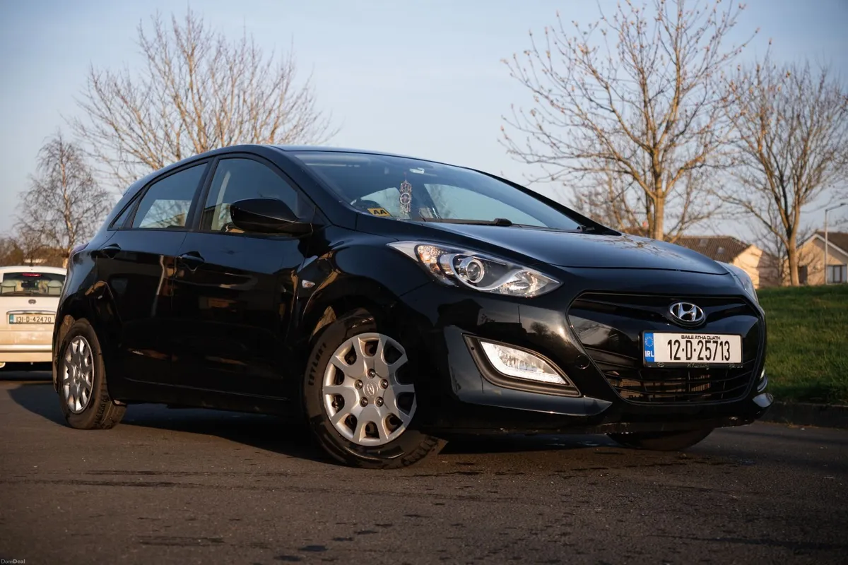 Hyundai i30 1.4 CRDi 110,000km New Tyres NCT 09/26 - Image 1