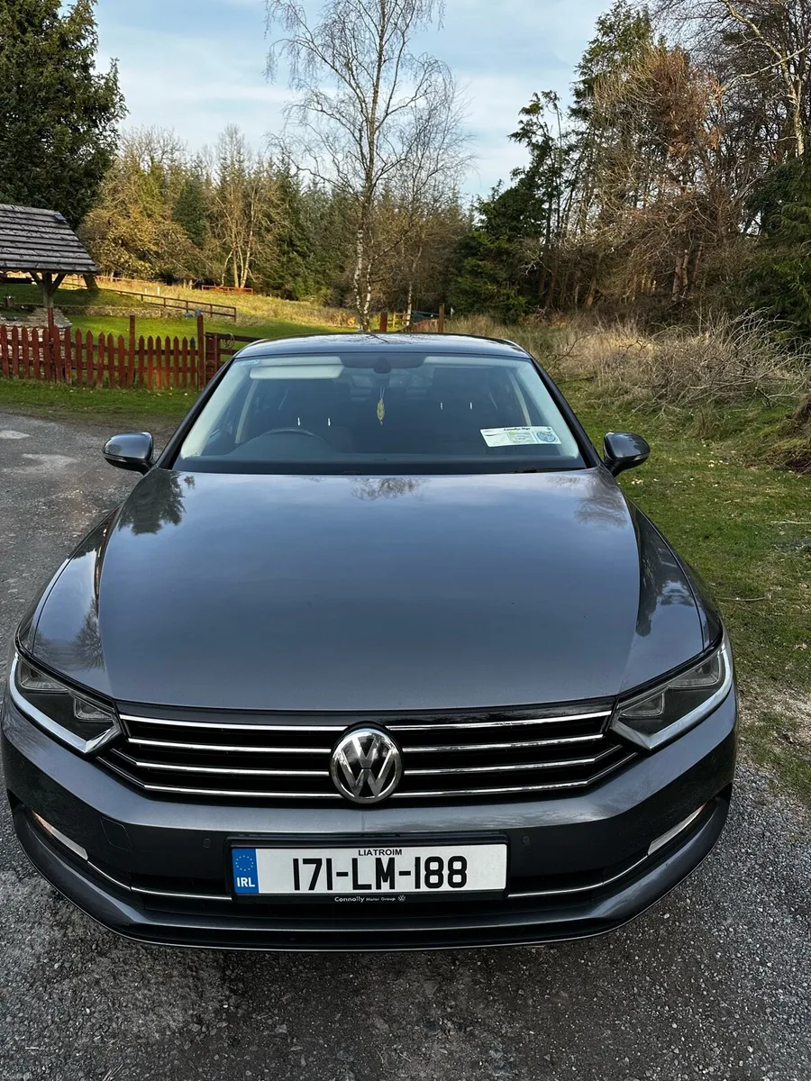 Volkswagen Passat 2017 - Image 1