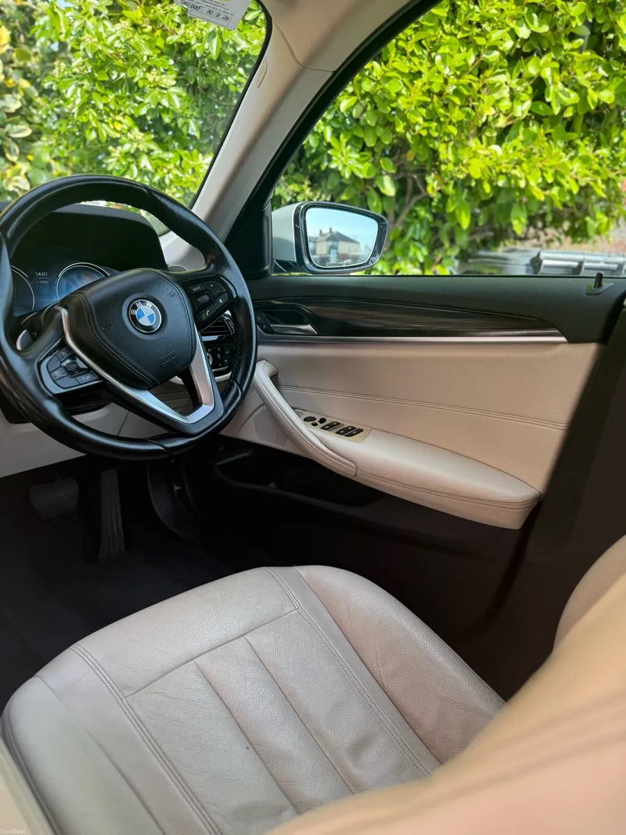 172 BMW 520d Automatic Cream Leather NCT 09/27 - Image 1