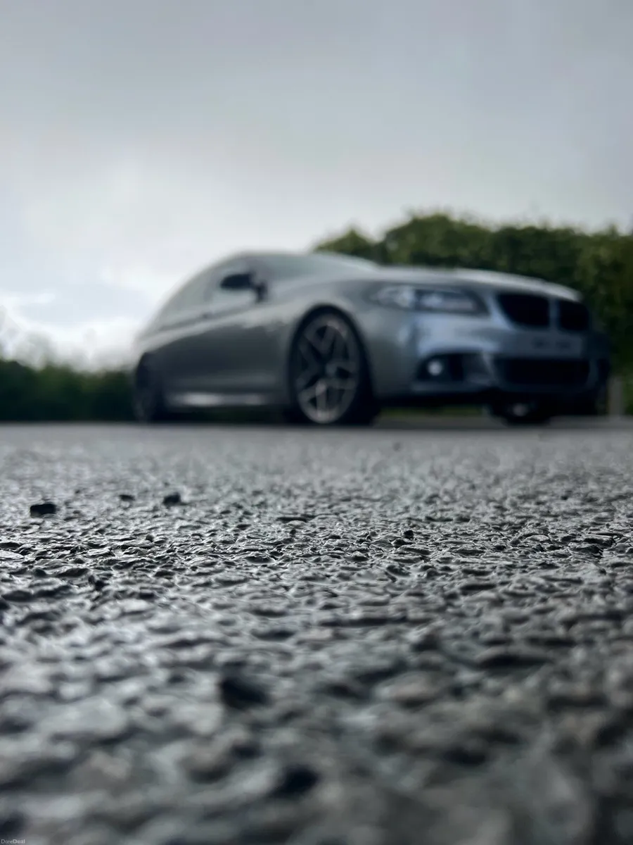 BMW 520 F10 M sport /automatic/black leather - Image 3