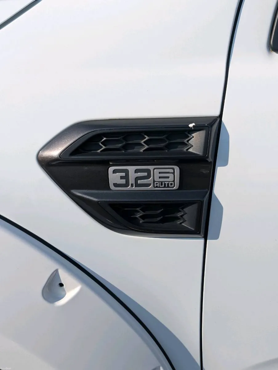 Ford Ranger 3.2 Auto 2017 - Image 3