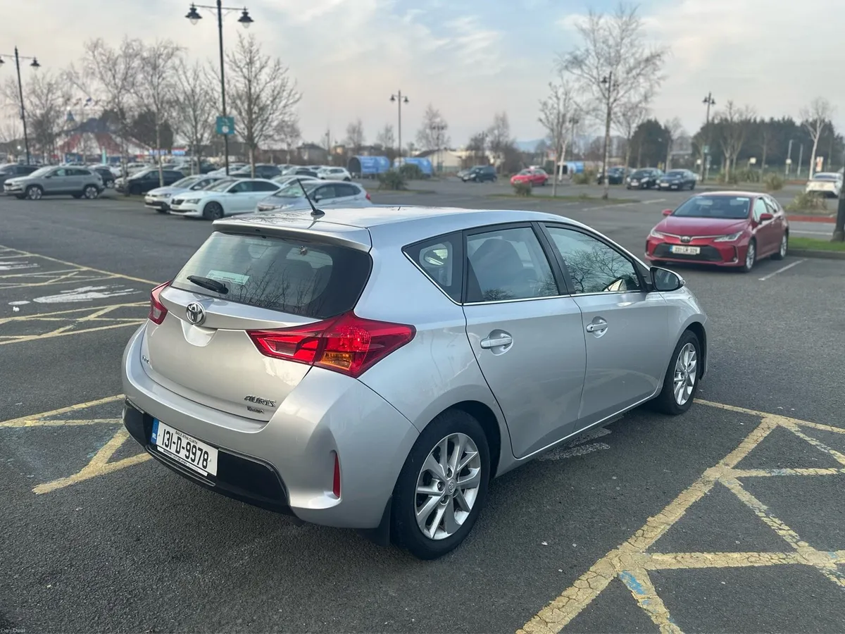 2013 Toyota auris 1.4L nct 07|27 tax 12/26 - Image 2