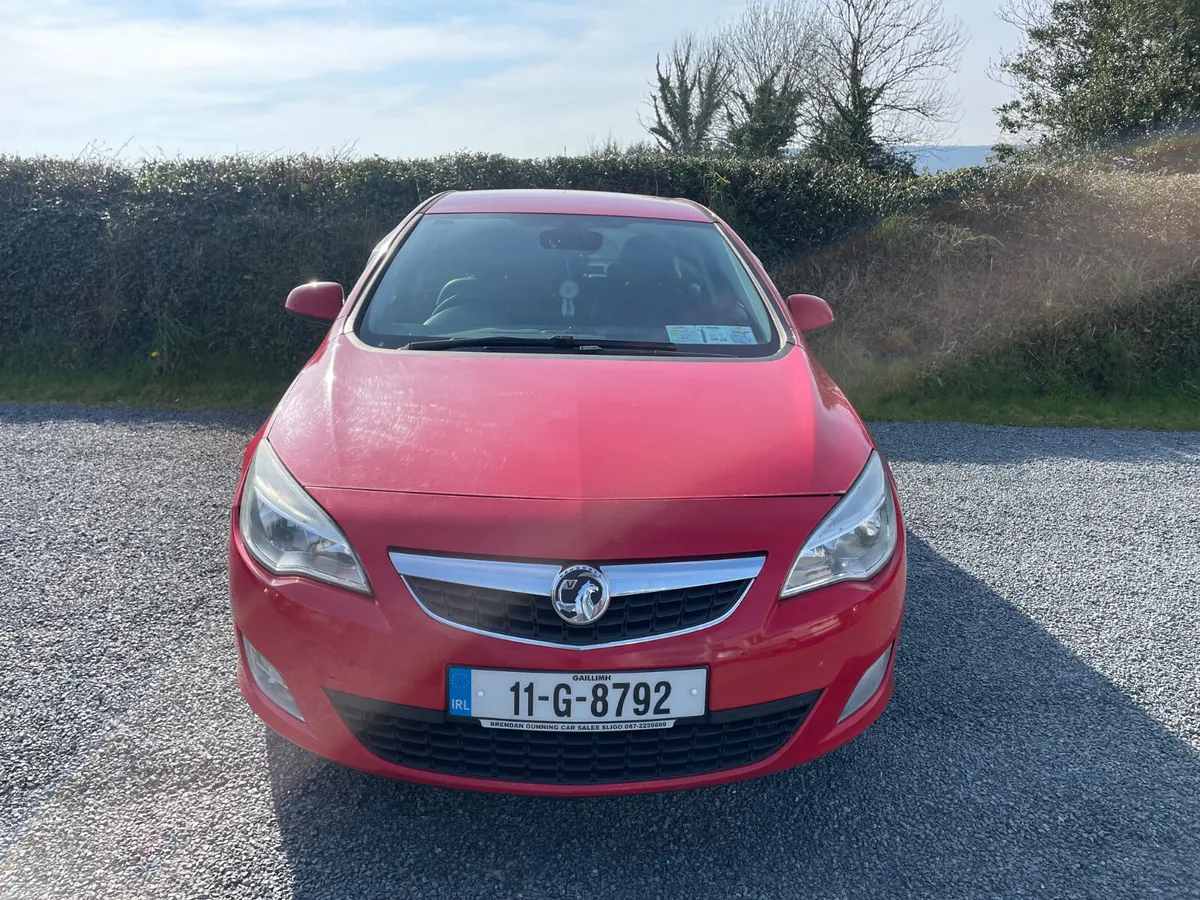 Vauxhall Astra 2011 1.7 diesel nct 8/26 - Image 3
