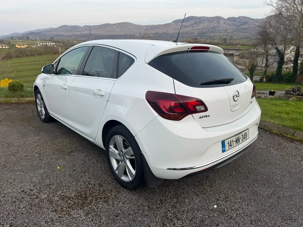 Opel Astra - Image 2