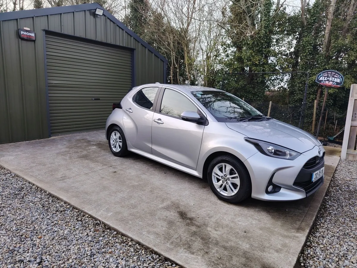 Toyota Yaris 2023 - Image 1