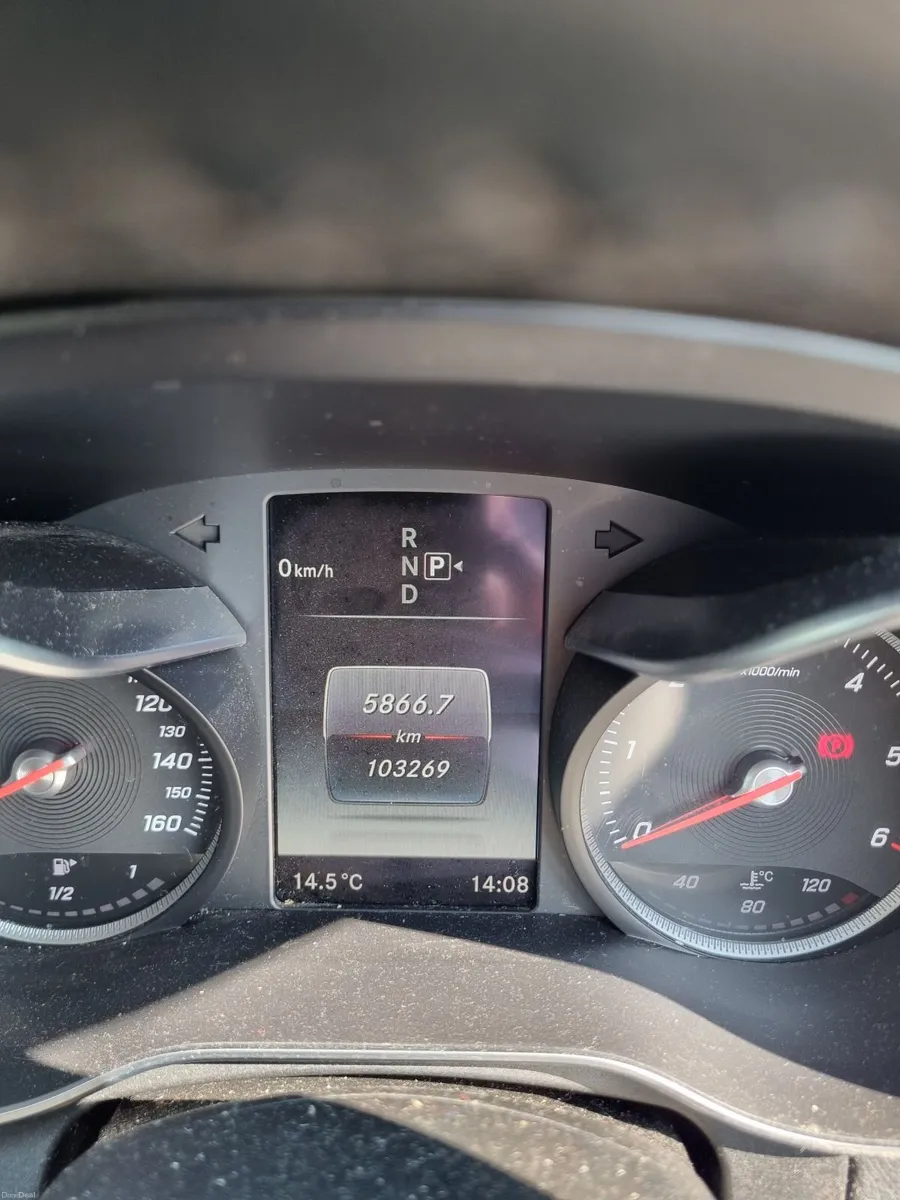 Mercedes-Benz C-Class 2015 - Image 3