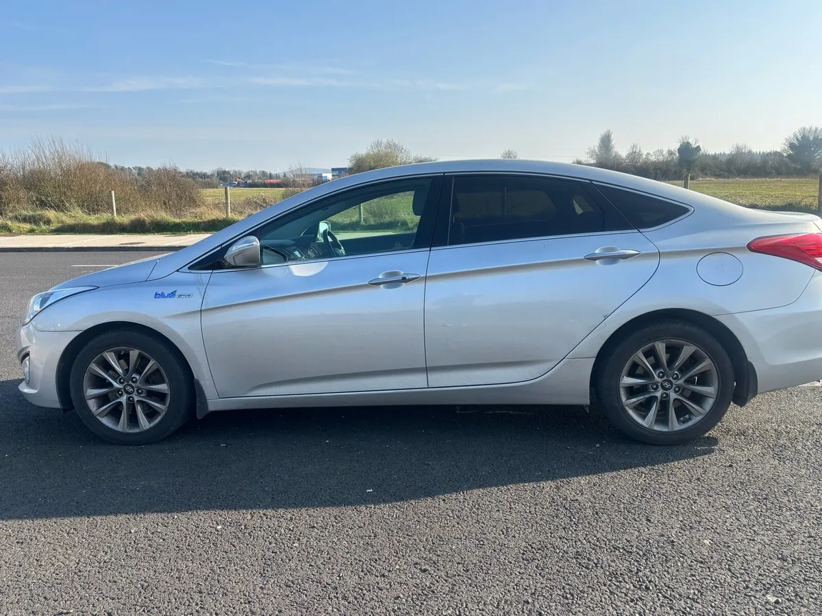 2015 HYUNDAI I40 EXECUTIVE - Image 2