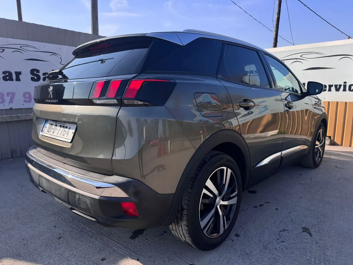 181 Peugeot 3008 1.2 PureTech 130bhp Allure - Image 2