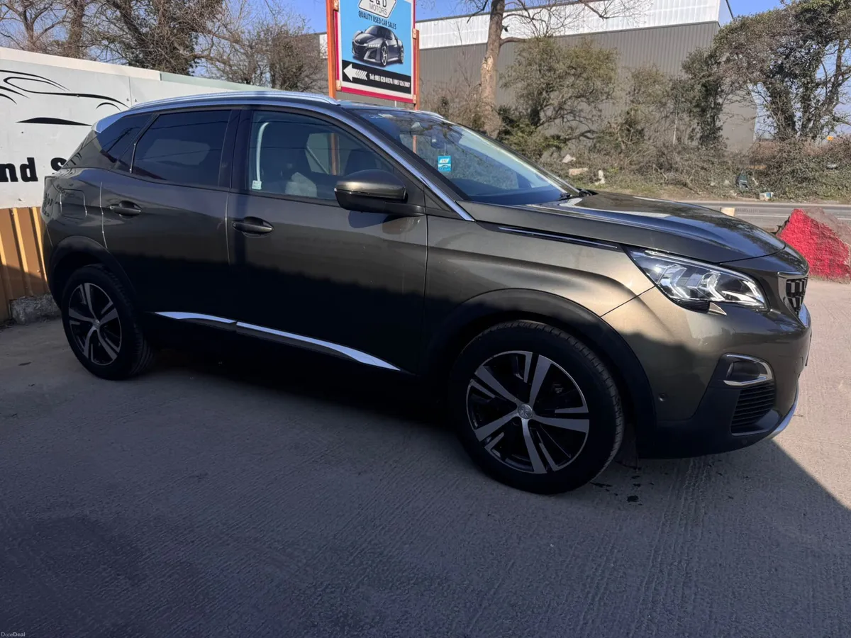181 Peugeot 3008 1.2 PureTech 130bhp Allure - Image 3