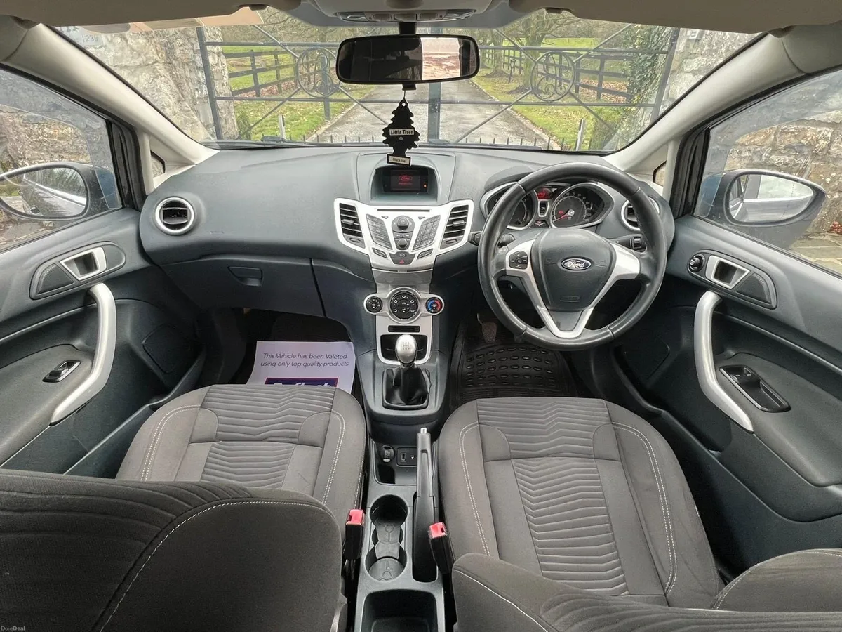 12 ford fiesta 1.2 - Image 4
