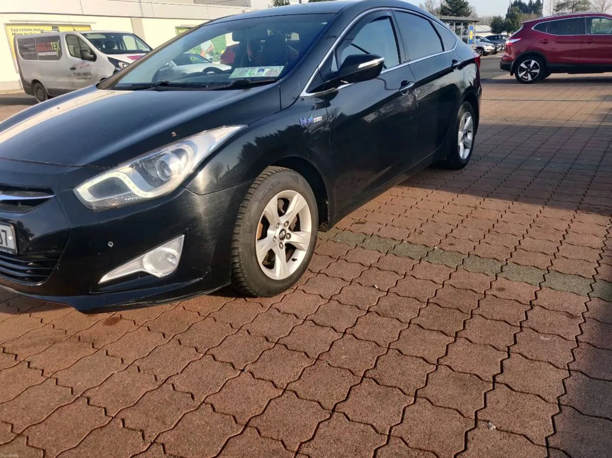 Hyundai i40 NCT AND TAX - Image 3