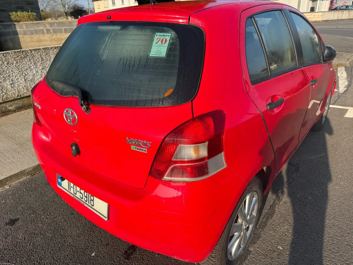 Toyota Yaris - Image 2