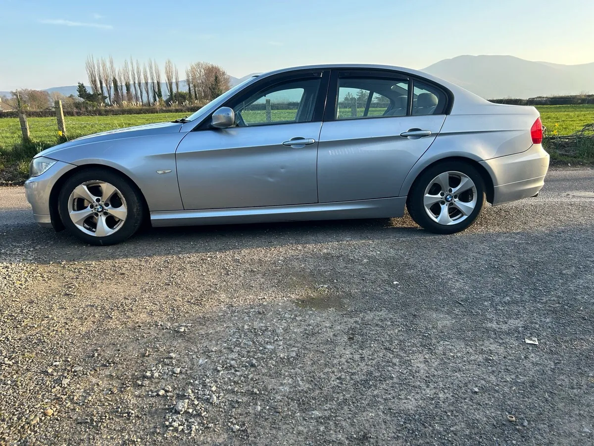 BMW 320d E90 - Image 4