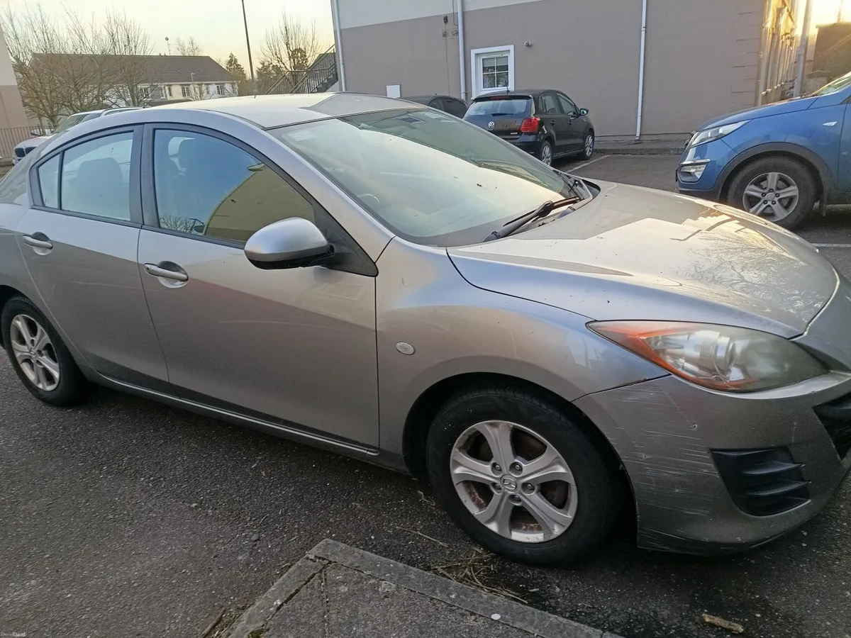 Mazda Mazda3 2011 - Image 3