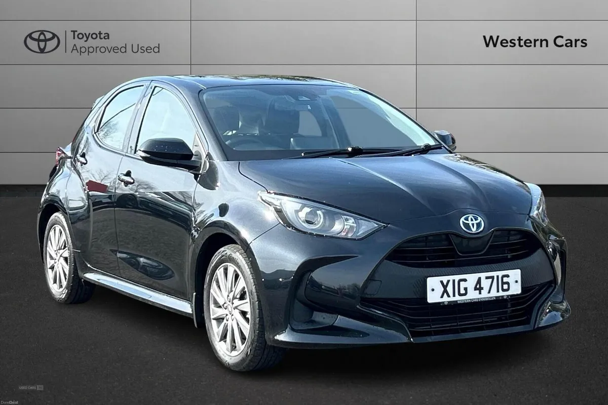 Toyota Yaris 1.5 VVT-h Icon E-CVT Euro 6 (s/s) 5dr - Image 1