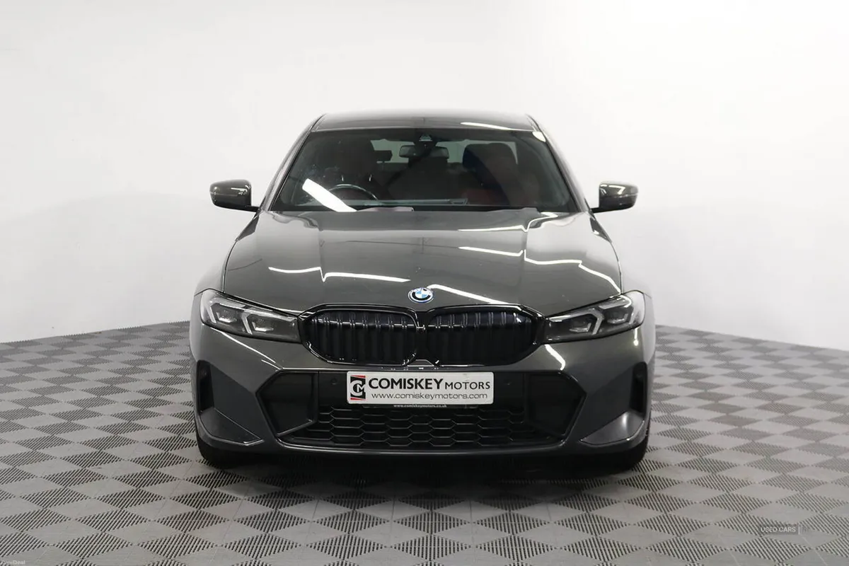 BMW 3-Series 330e M Sport - Image 2