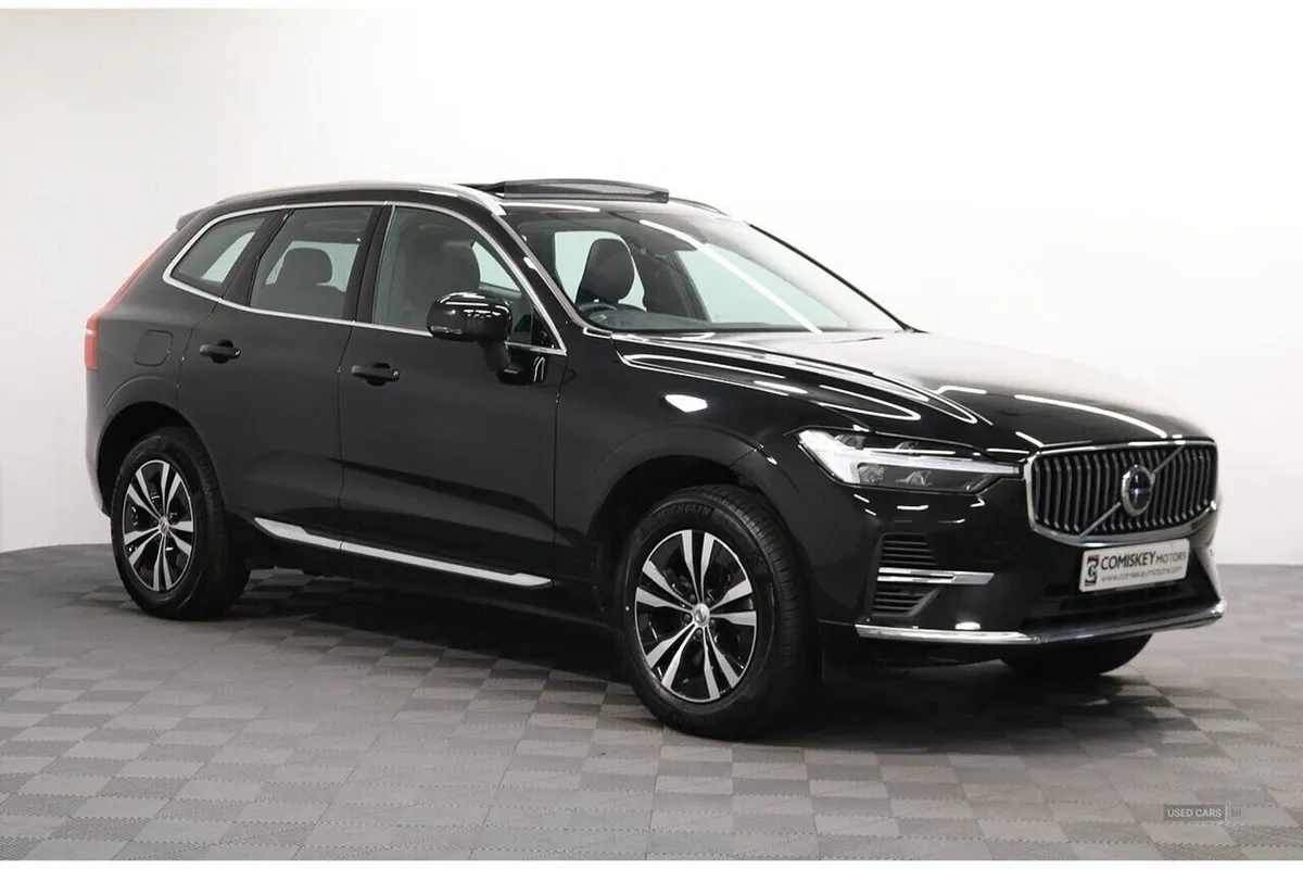 Volvo XC60 h T6 Core - Image 1