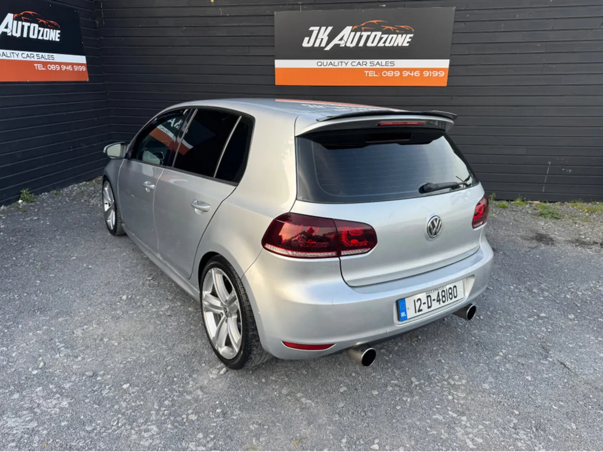 Volkswagen Golf 1.6 TDI S BLUEMOTION 105PS 5DR - Image 4
