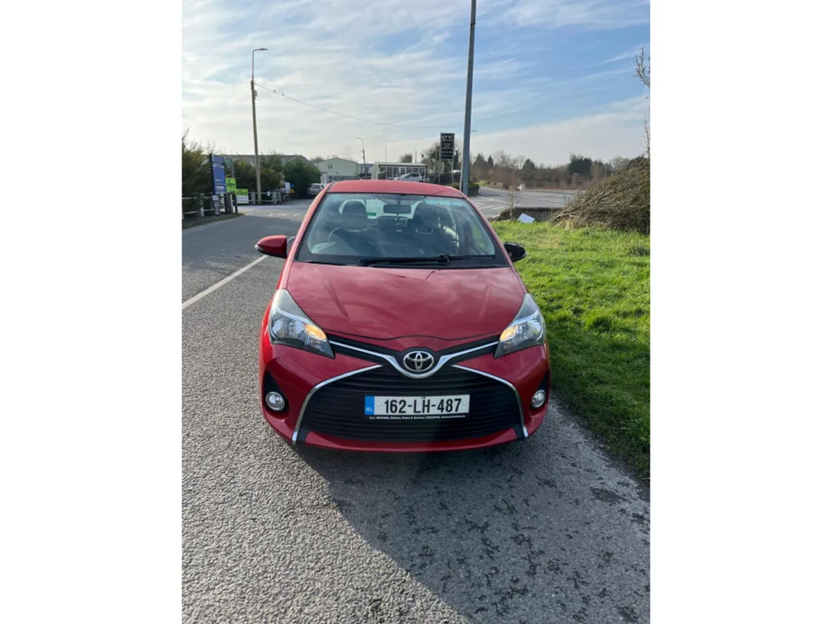 Toyota Yaris 1.4 D-4D LUNA 4DR - Image 2