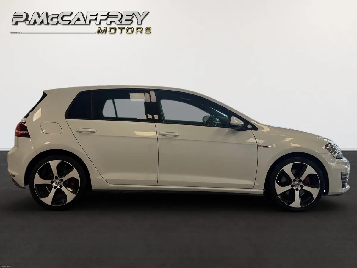 2017 Volkswagen Golf GTI 2.0 TSI DSG AUTO - Image 4