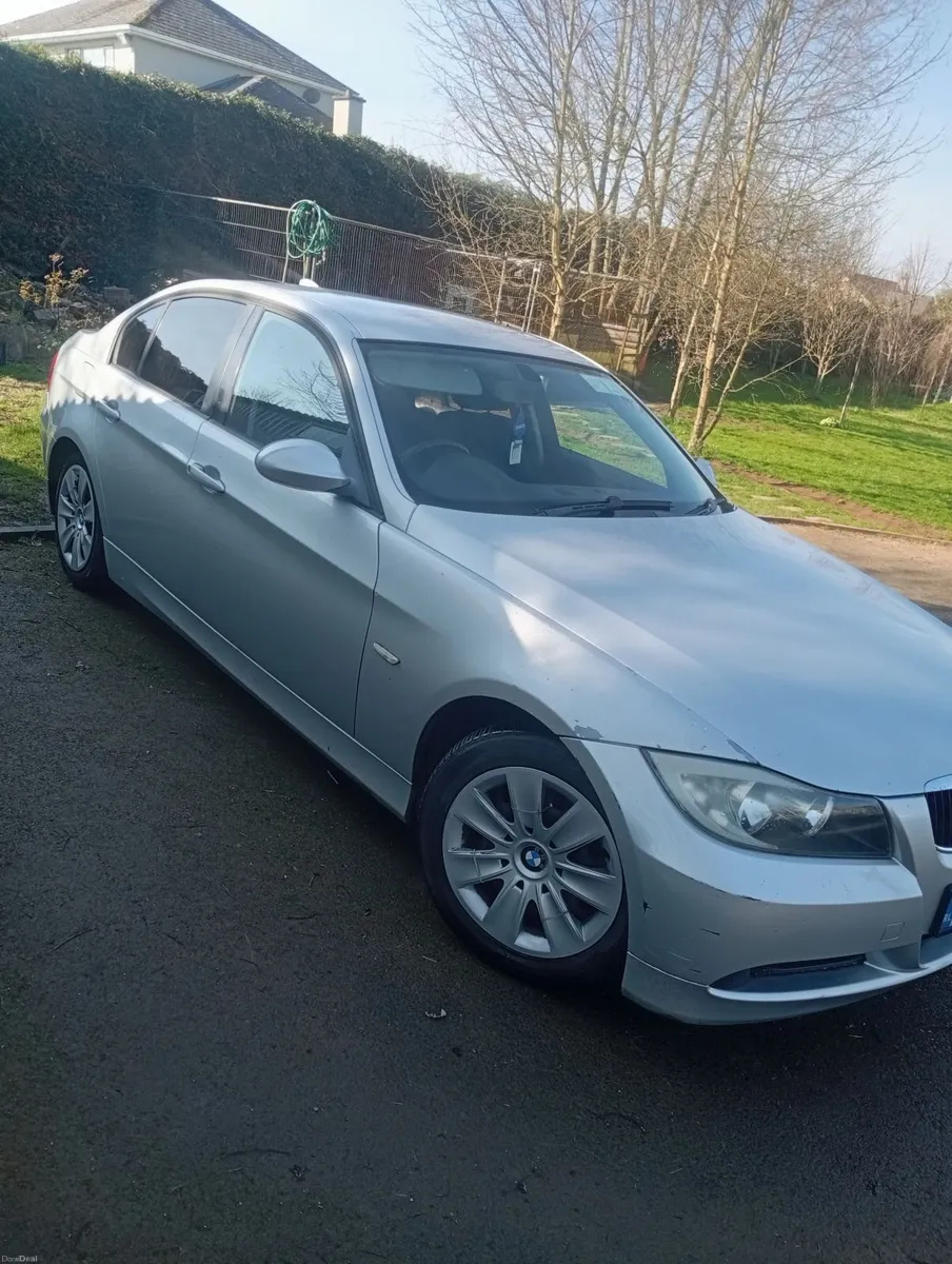 BMW 3-Series 2007 - Image 2