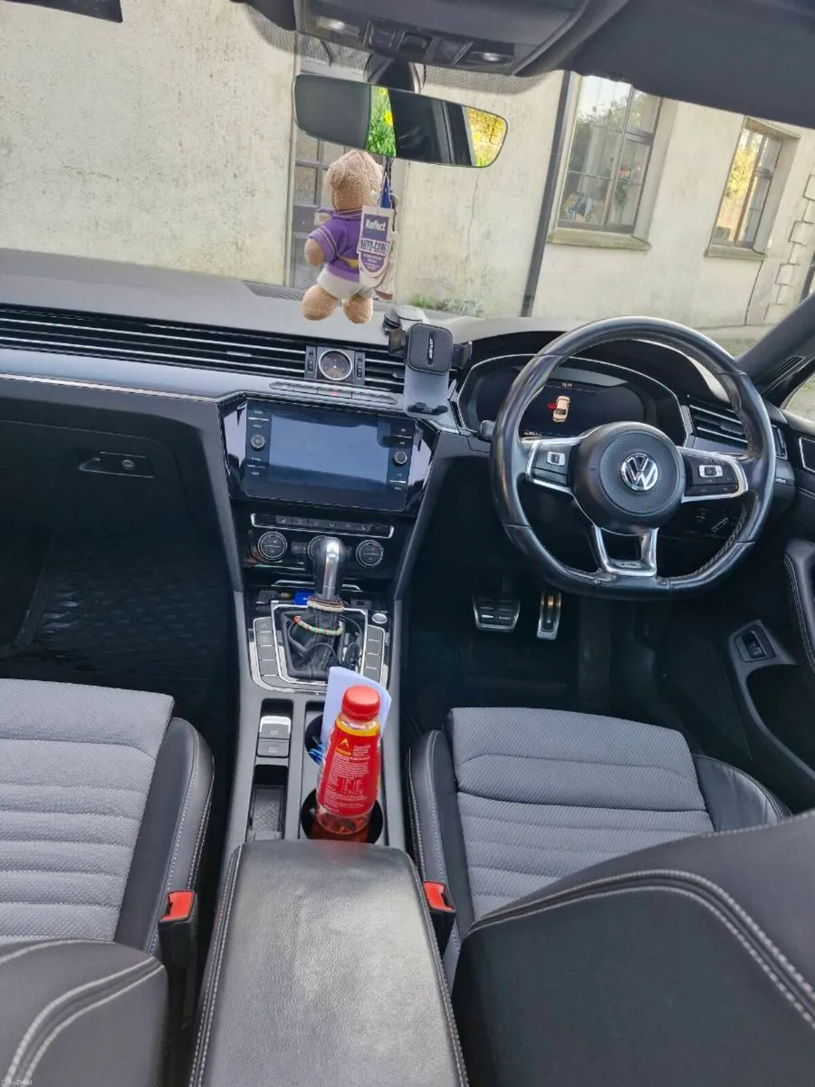Volkswagen Passat - Image 3