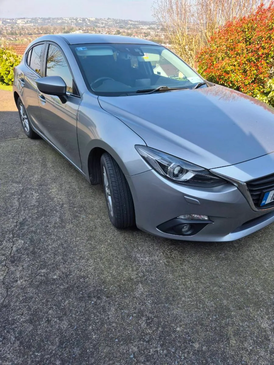 Mazda 3 - Image 2