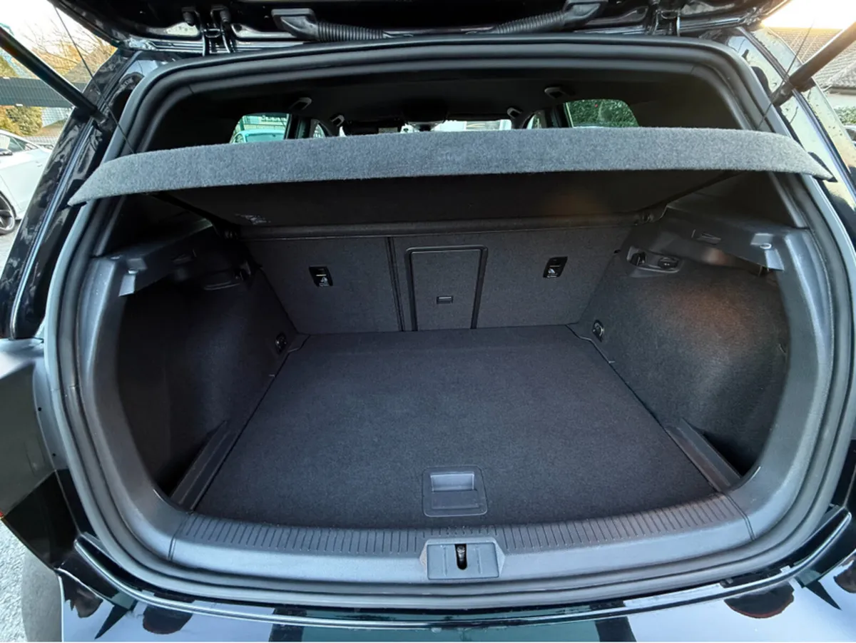 Volkswagen Golf 2.0 TSI GTI CLUBSPORT EDITION - AU - Image 2