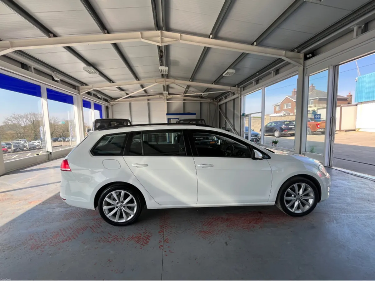 Volkswagen Golf COMFORTLINE 1.6 TDI MANUAL 5SPEED - Image 4