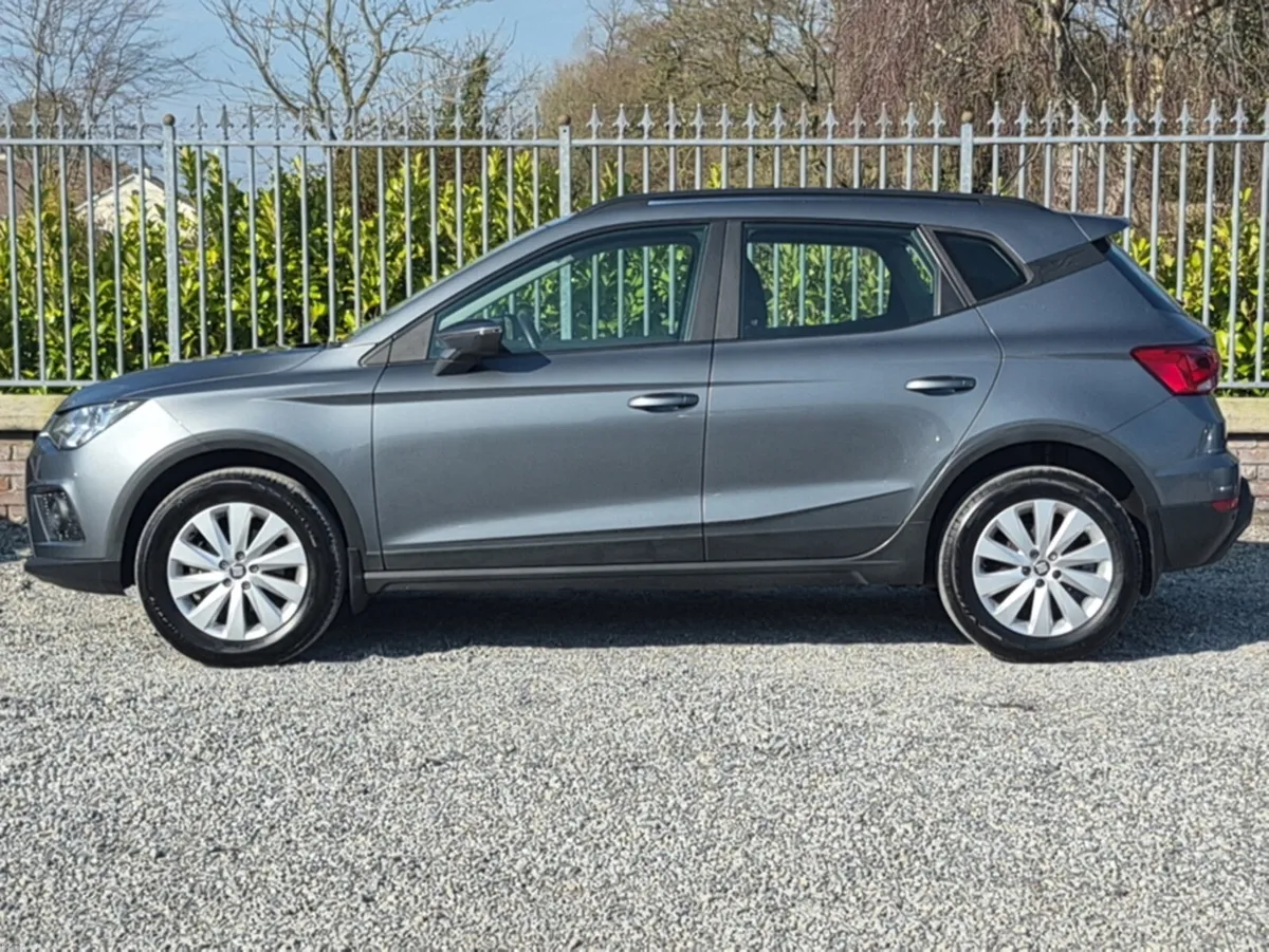 SEAT Arona Low Mileage  and extensive service hist - Image 4