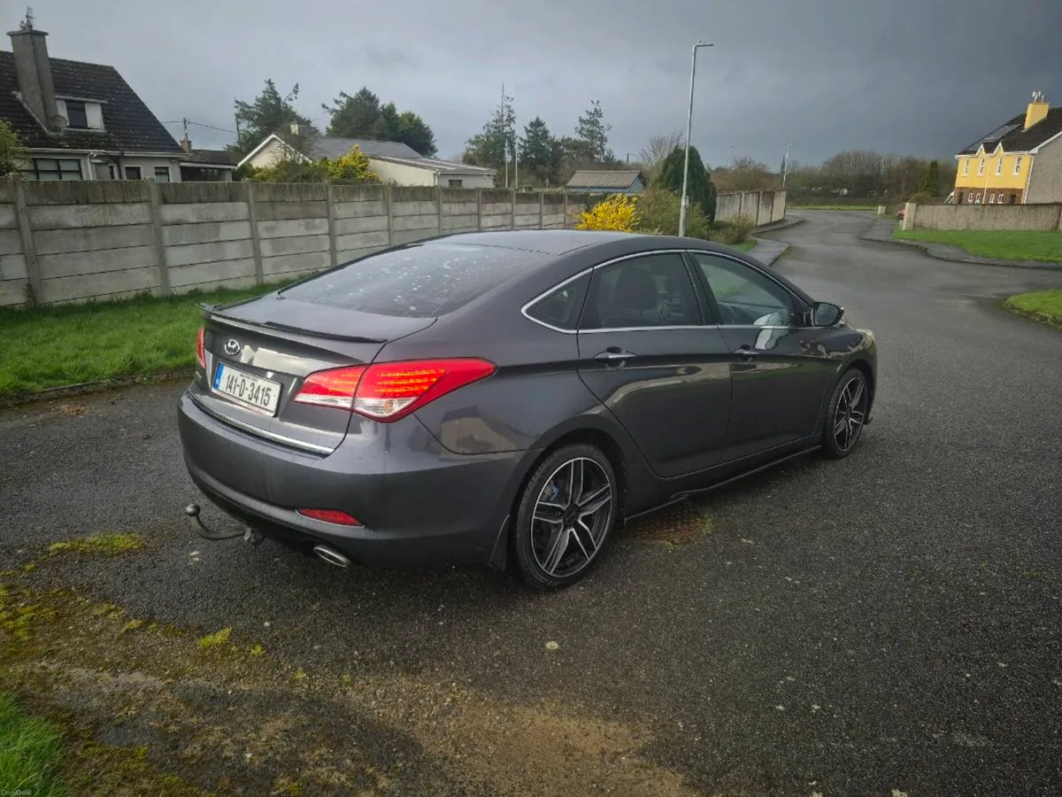 Hyundia i40 diesel low km - Image 4