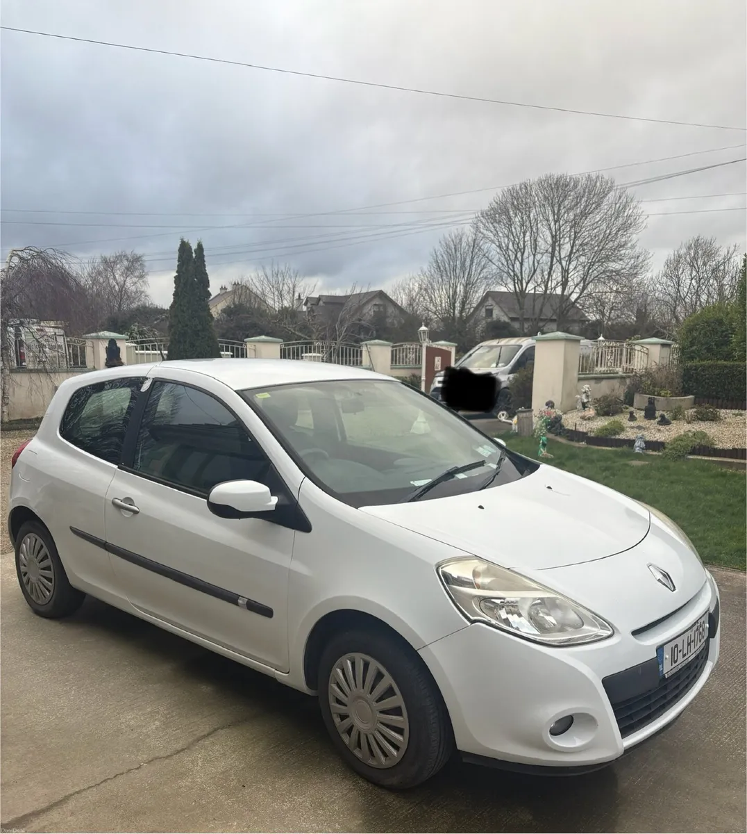 Renault Clio 2010 - Image 1