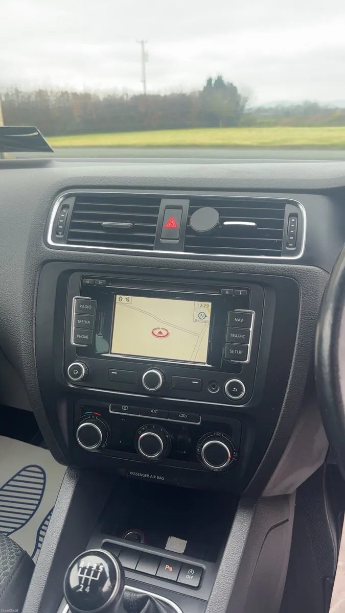 2013 Volkswagen Jetta Limited Edition - Image 3