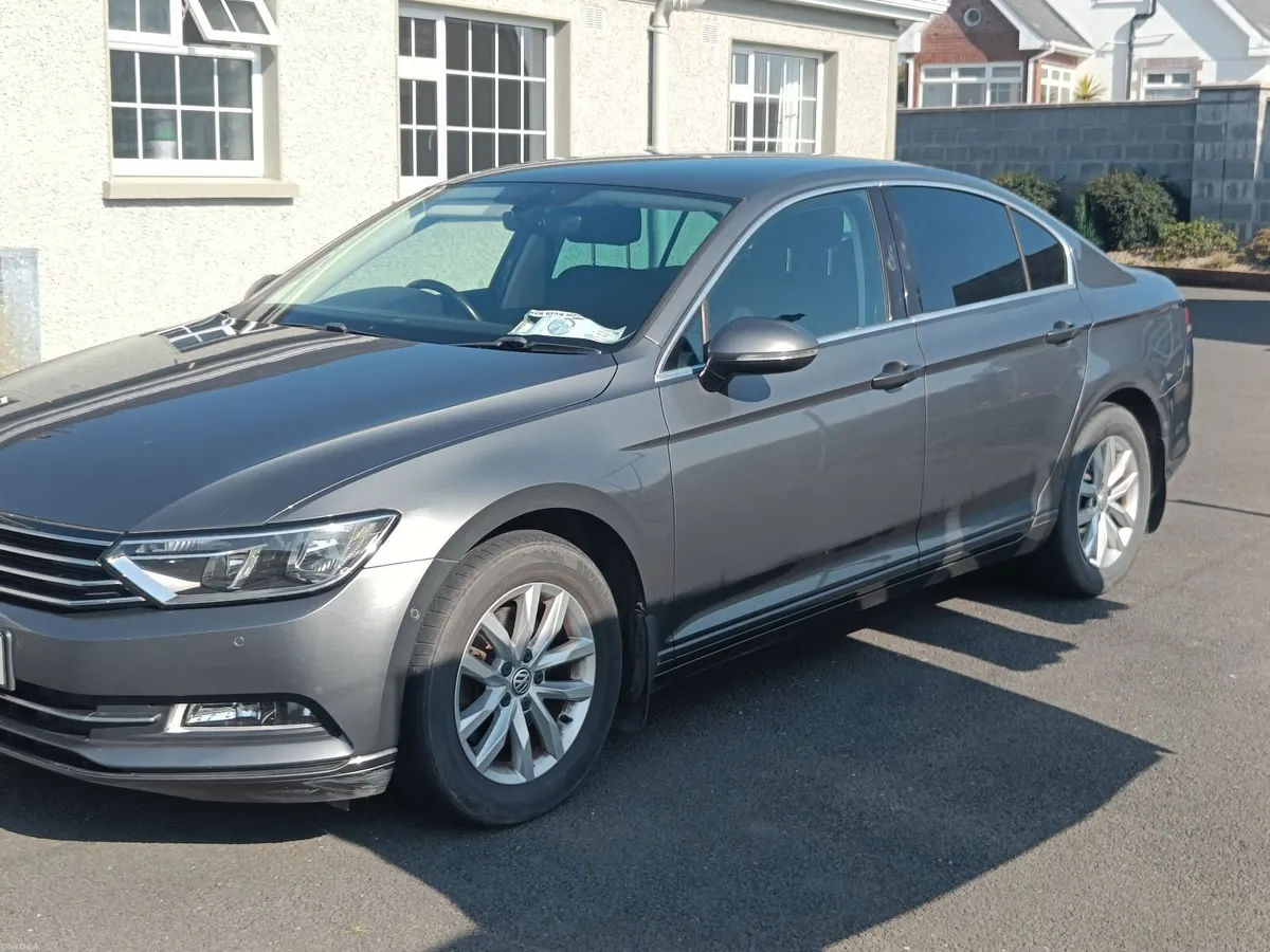 Volkswagen Passat 2016 - Image 3
