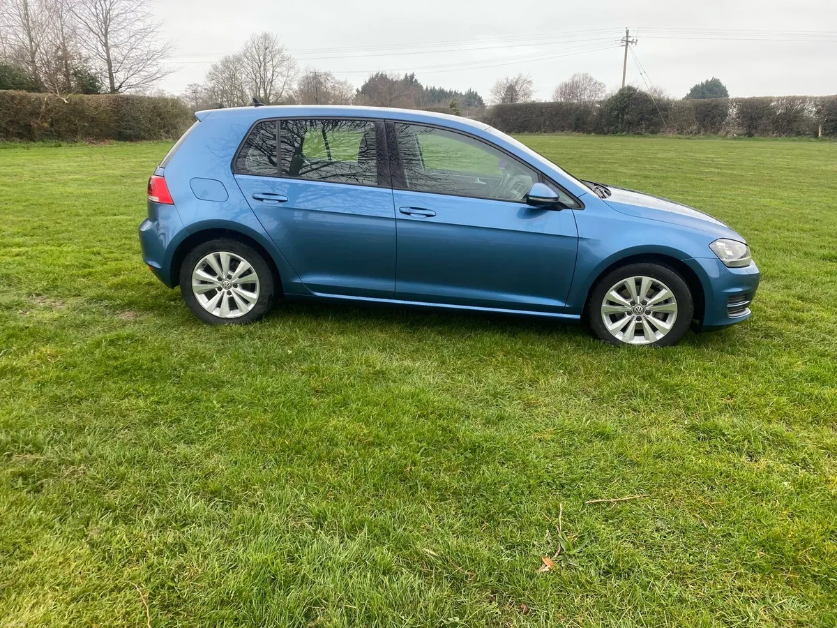 VOLKSWAGEN GOLF 1.2 PETROL AUTOMATIC - Image 4