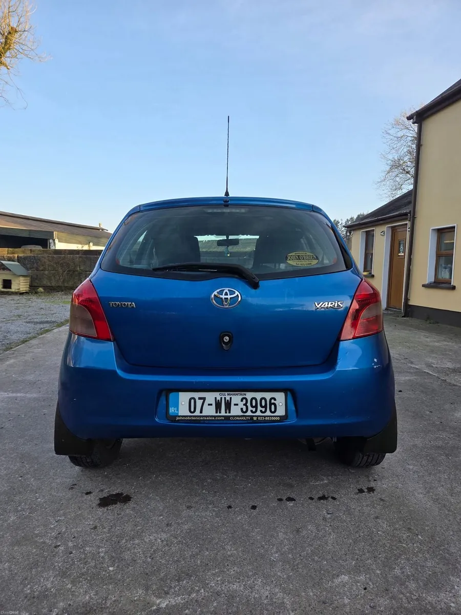 Toyota Yaris 2007 - Image 2