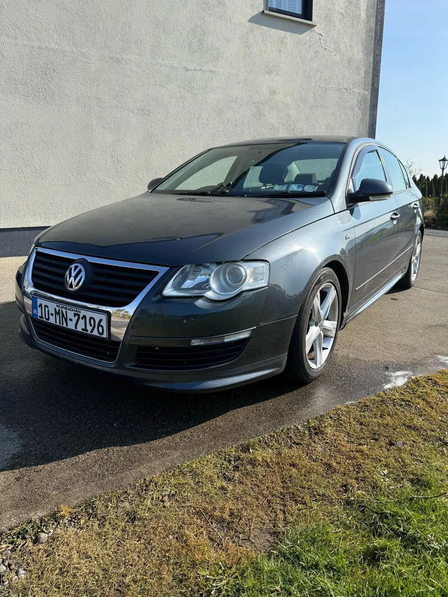 2010 VW Passat R-Line 2.0 TDI - Image 1