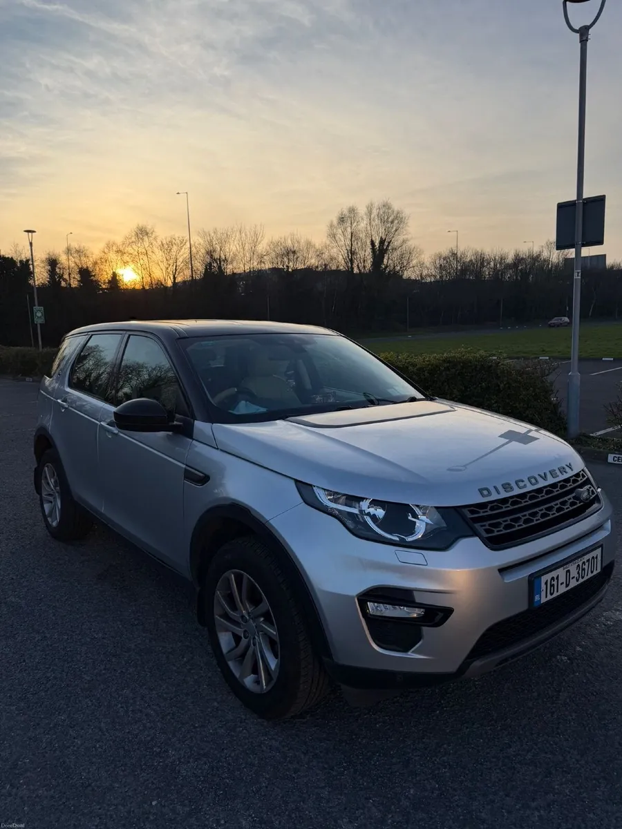 Land Rover Discovery Sport 2016 - Image 1