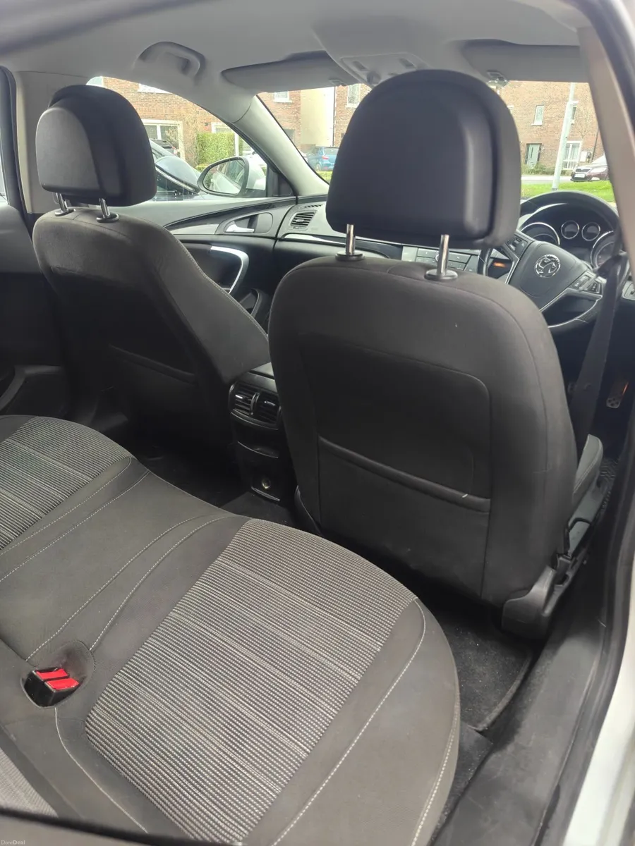 Vauxhall Insignia 2011 - Image 4