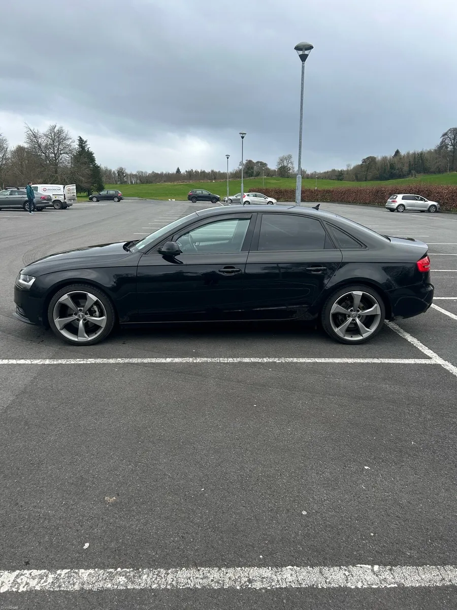 2015 Audi A4 Ultra SE Black Edition - Image 2