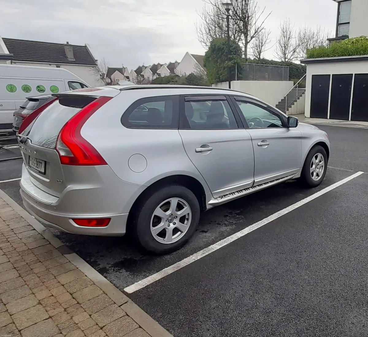 Volvo XC60 2010 - Image 4