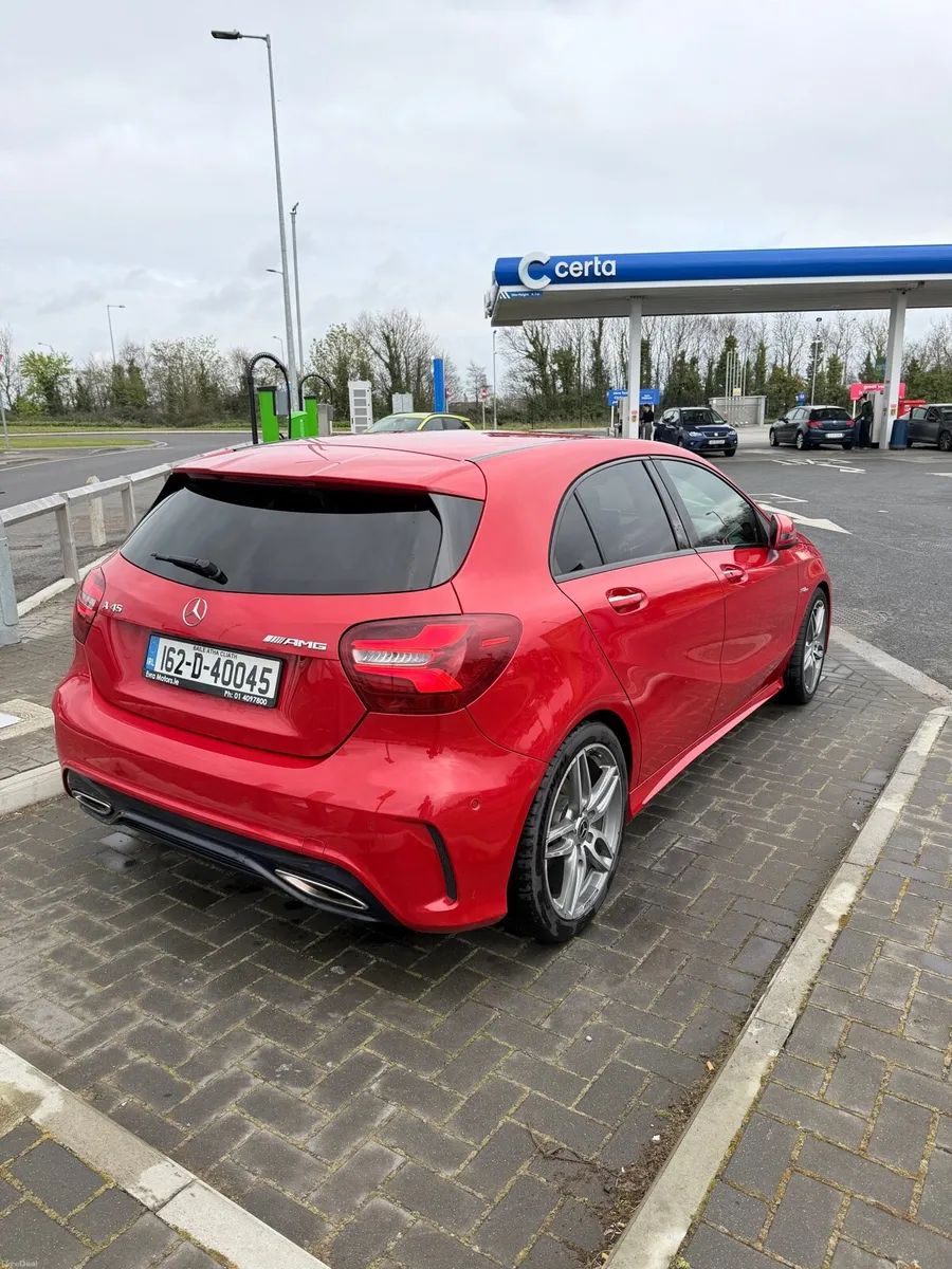 Mercedes A180 AMG LINE automatic - Image 2