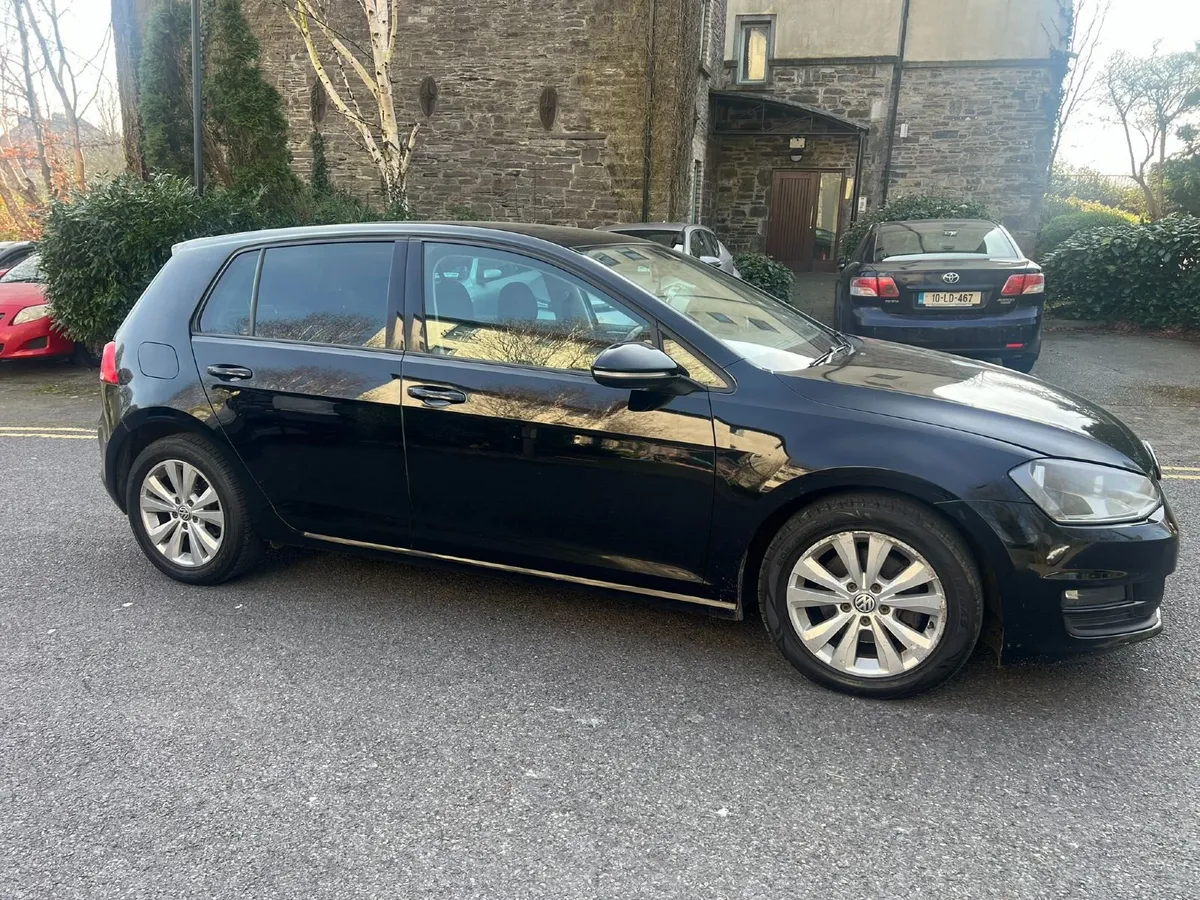 Volkswagen Golf 2013 - Image 1