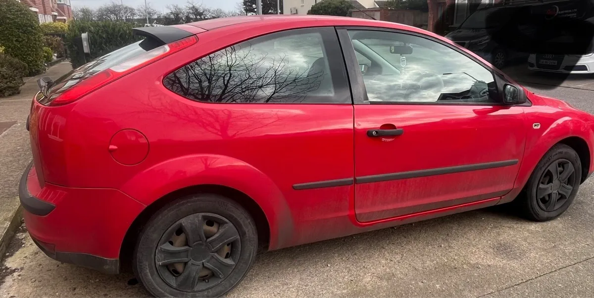 Ford Focus - Image 2