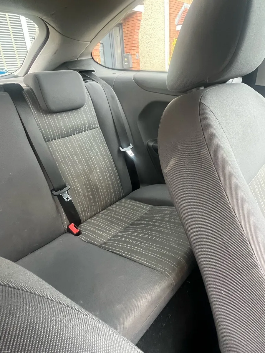 Ford Focus - Image 4