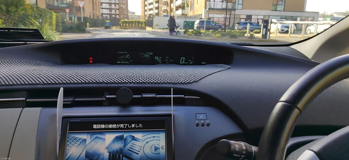 Toyota Prius 2013 November - Image 3