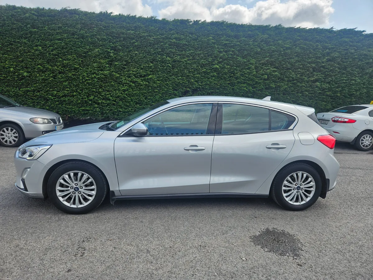 Ford Focus 2019 1.0 ECO BOOST TITANIUM 125 PS - Image 4